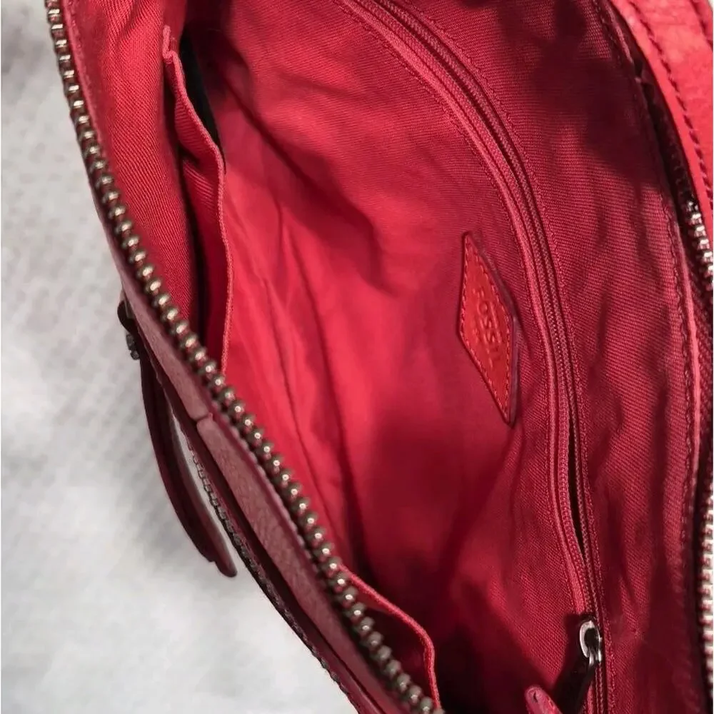 Fossil Red Cowhide Leather Crossbody Bag Purse Zip Pocket Adjustable Strap
